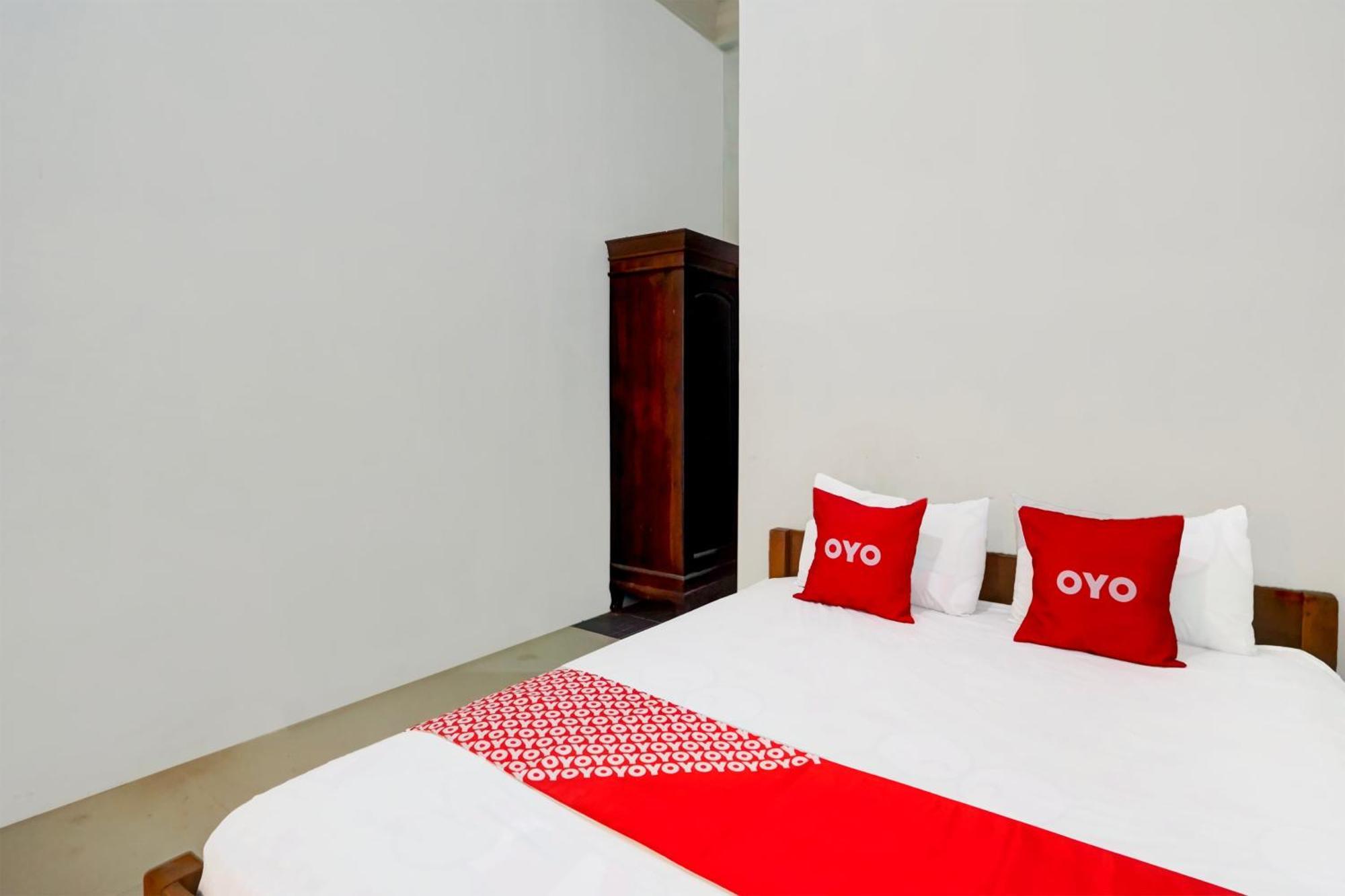Oyo Life 93300 Puri Anggrek Syariah - Wage Hotel