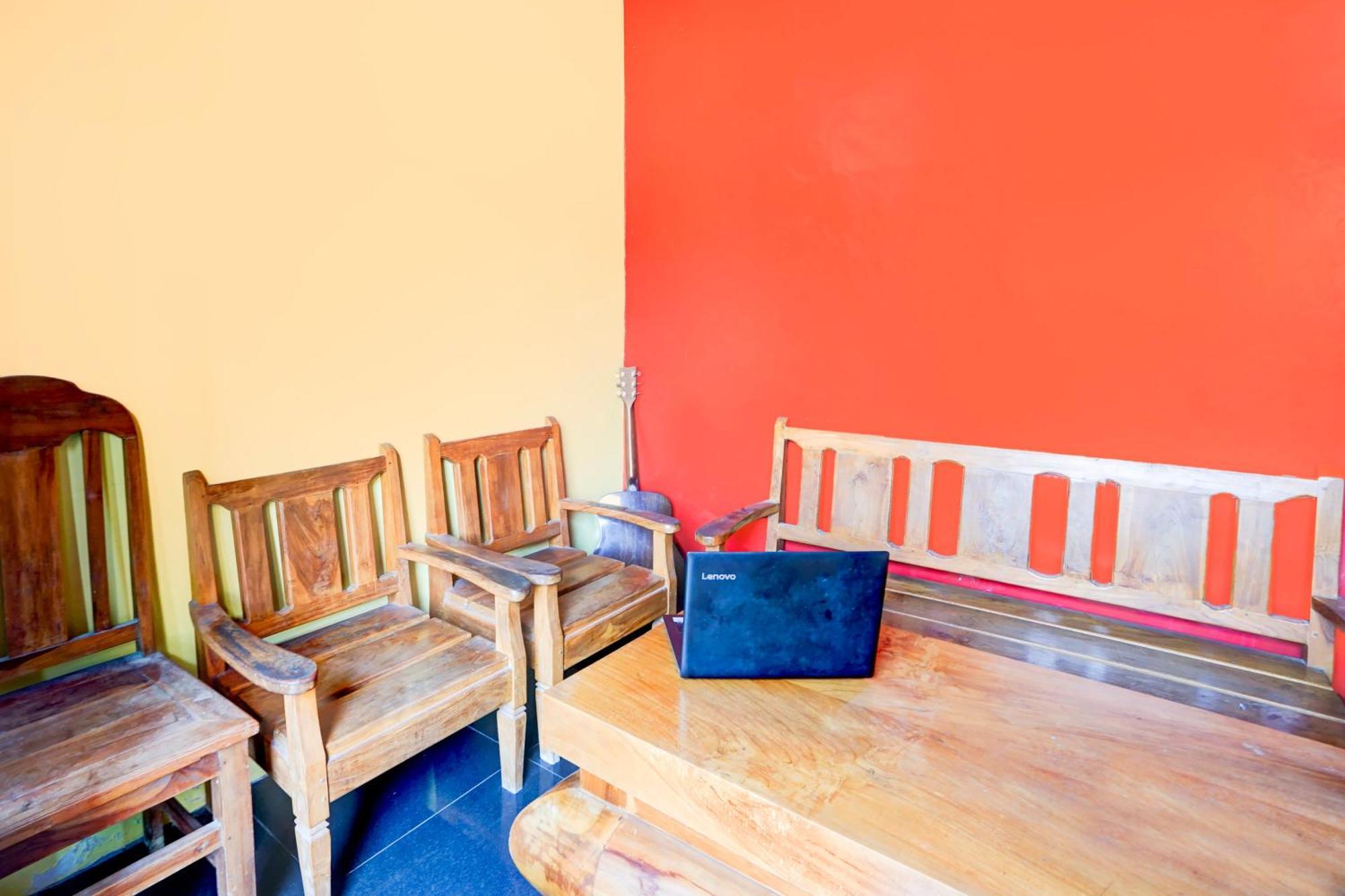 Hotel Oyo Life 93300 Puri Anggrek Syariah - Wage 2*